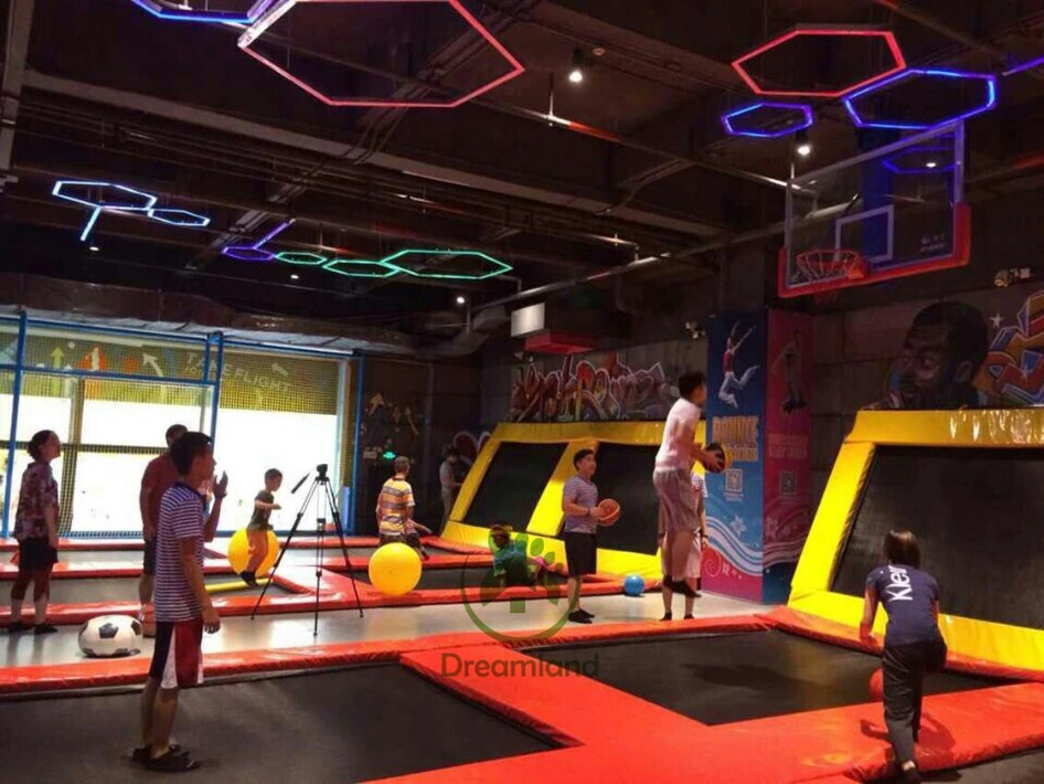 2017 Big Trampoline for Children Cheap Sky Zone Kids Indoor Trampoline Park